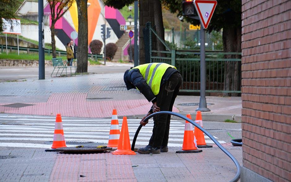 comment déboucher un évier Élancourt