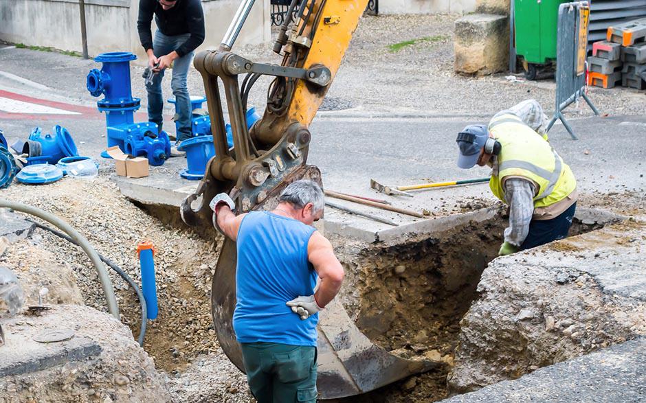 comment déboucher une canalisation de wc Élancourt